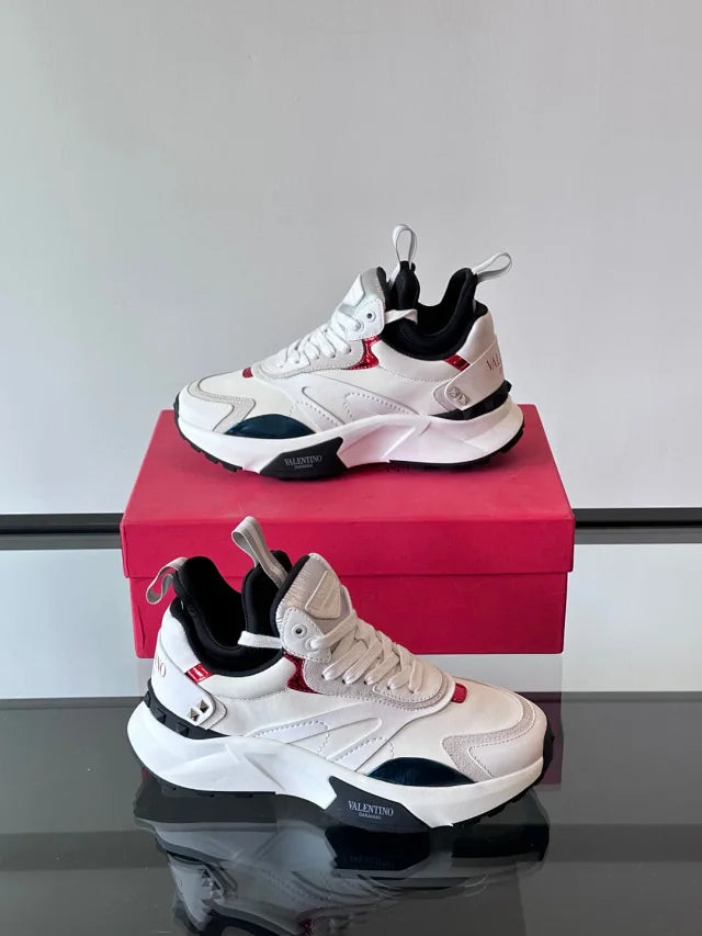 Valentino Trainers Alb - prezentare produs