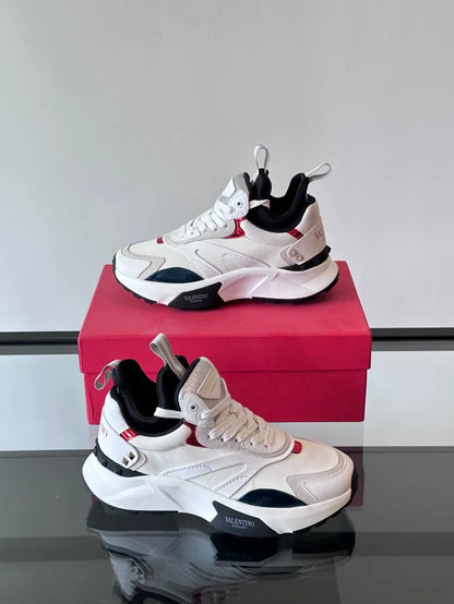 Valentino Trainers Alb - prezentare produs