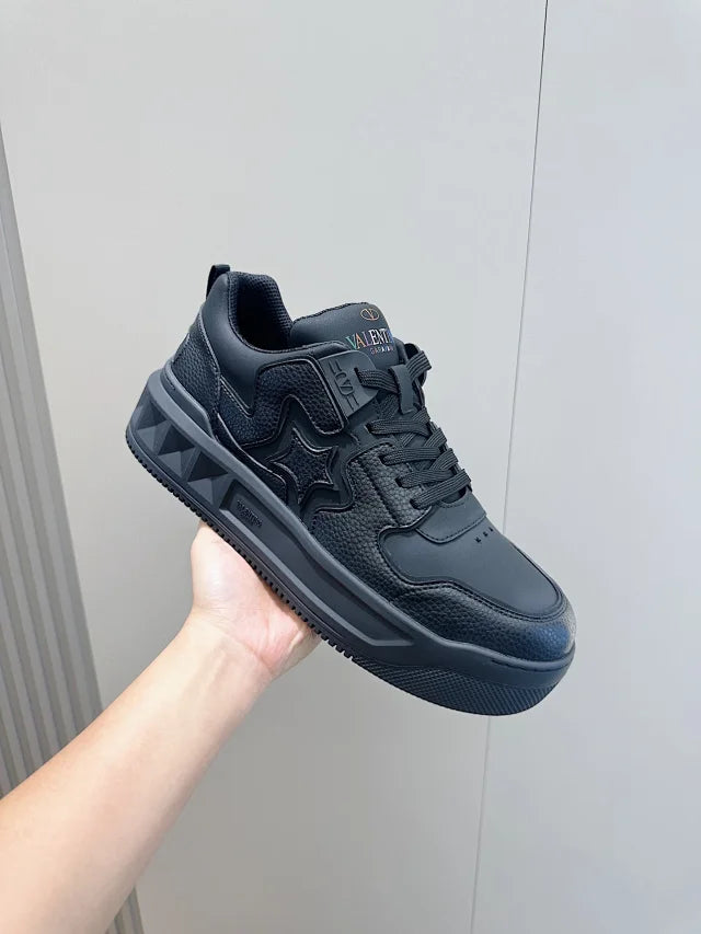 Valentino Trainers Negru - prezentare produs
