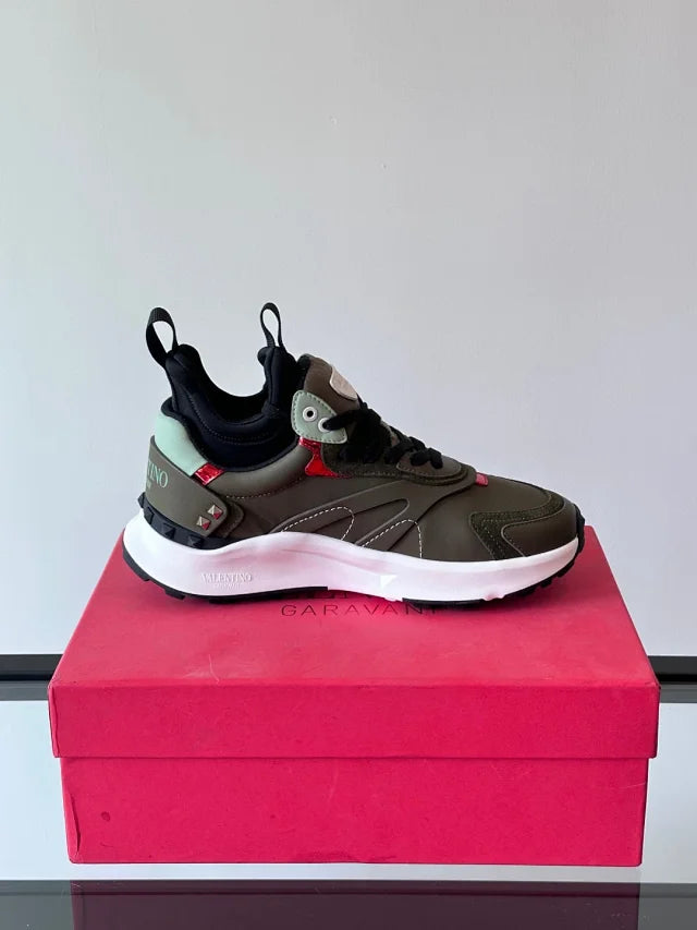 Valentino Trainers Dark Maro - prezentare produs