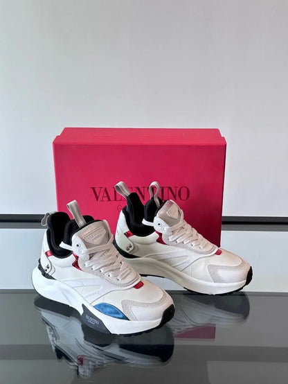 Valentino Trainers Alb - prezentare produs