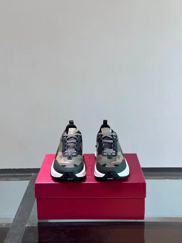 Valentino Trainers Army Camuflaj - prezentare produs