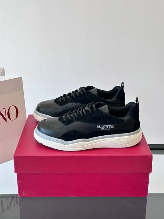Valentino Negru Casual - prezentare produs