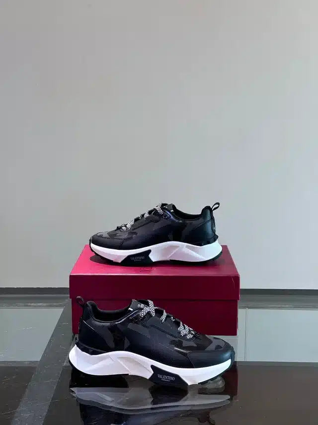 Valentino Trainers Negru Camuflaj - prezentare produs