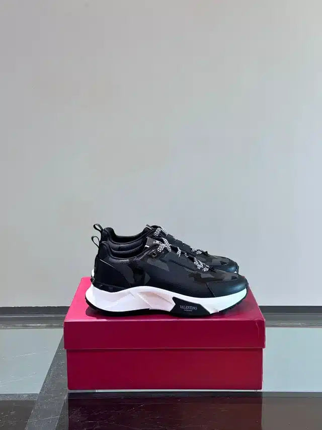 Valentino Pantofi sport Negru Camuflaj - prezentare produs