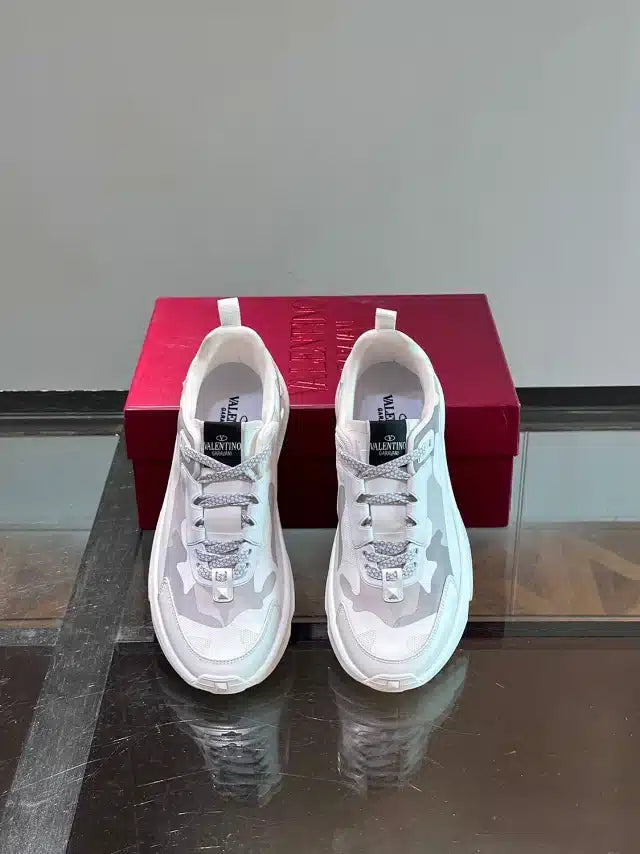 Valentino Trainers Alb Camuflaj - prezentare produs