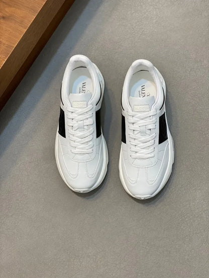 Valentino Trainers Alb - prezentare produs