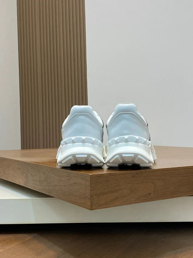 Valentino Trainers Alb - prezentare produs
