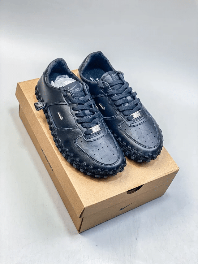 Nike Air Force J Negru Pantofi sport - prezentare produs
